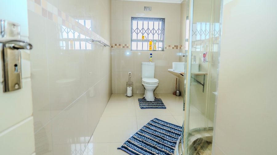 4 Bedroom Property for Sale in Sunset Glen Western Cape
